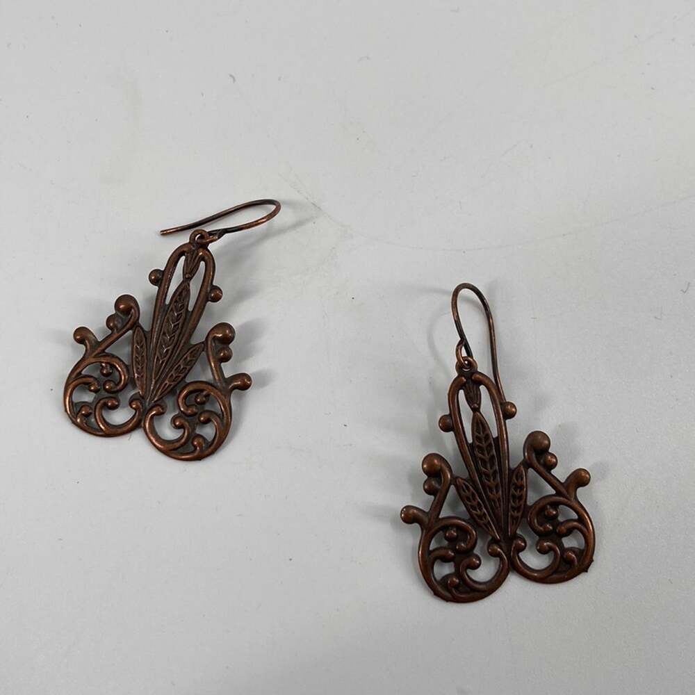 Simple wheat filigree copper tone earrings